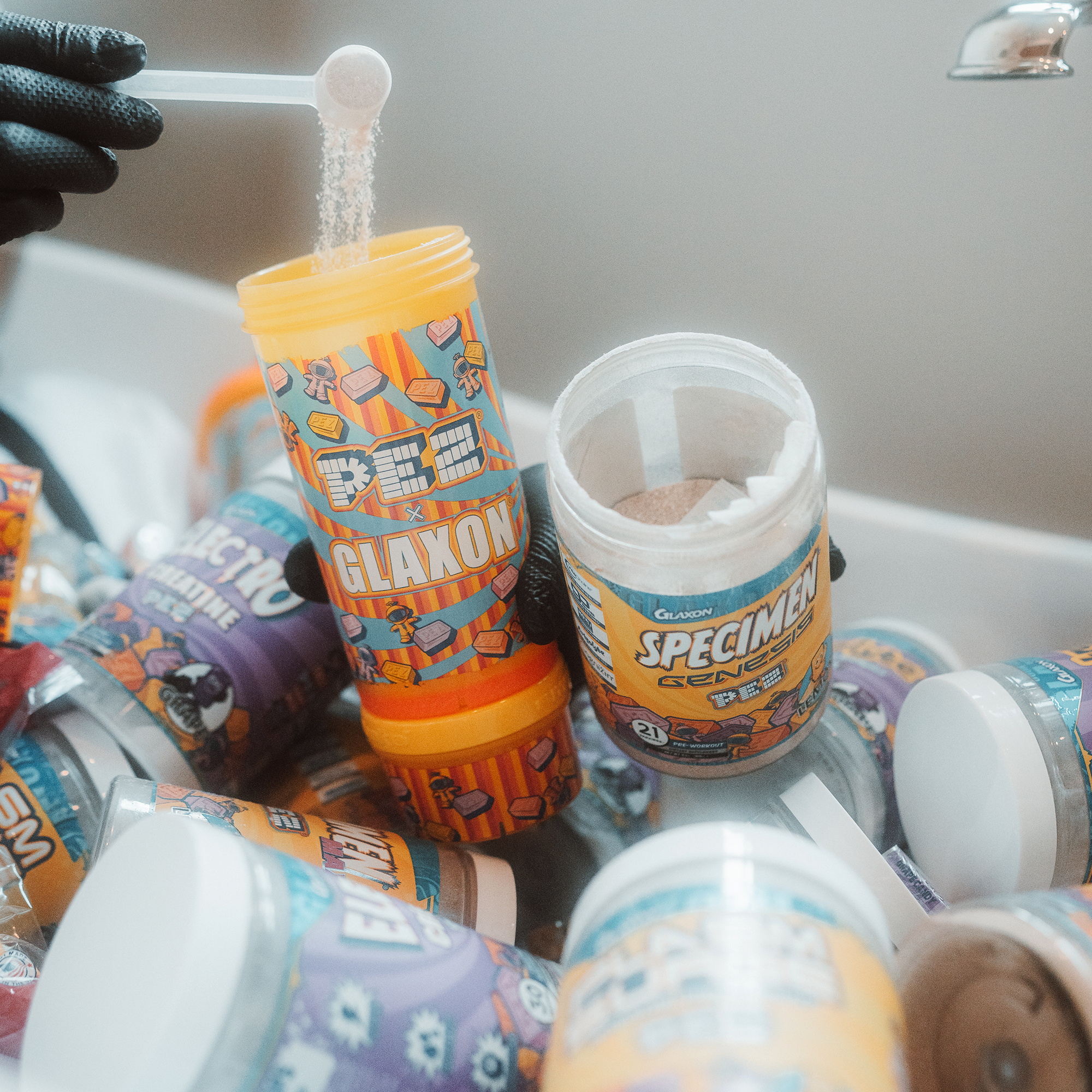 Glaxon PEZ® Shaker Cup